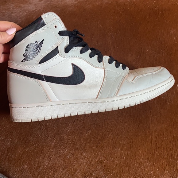 Air Jordan New York to Paris - Picture 2 of 3